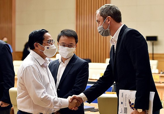 Prime Minister Pham Minh Chinh meets with EU countries’ Ambassadors and representatives of the European Chamber of Commerce (Eurocham) (Photo: sggp.org.vn)