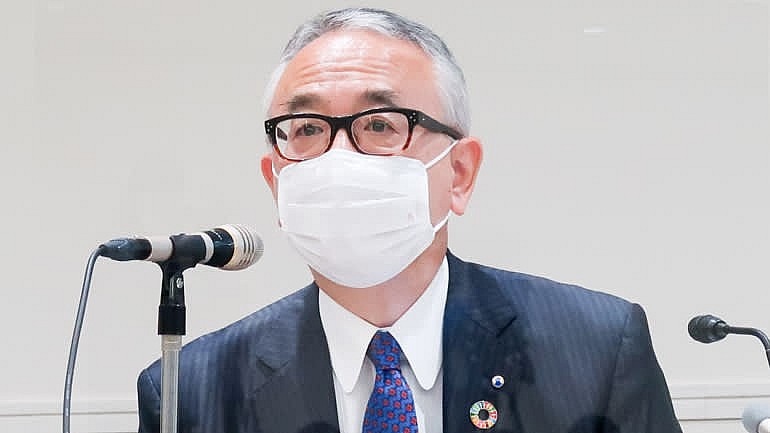 Teshirogi said at a news conference on Nov. 1 that the drugmaker hopes to obtain regulatory approval and make its vaccine available in Japan by the end of March 2022. (Photo by Mitsuru Obe) 