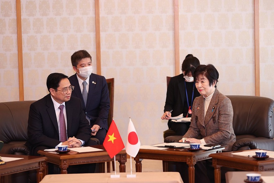 Prime Minister Pham Minh Chinh meets with President of the House of Councilors of Japan Santo Akiko, Tokyo, Japan, November 24, 2021. Photo: VGP