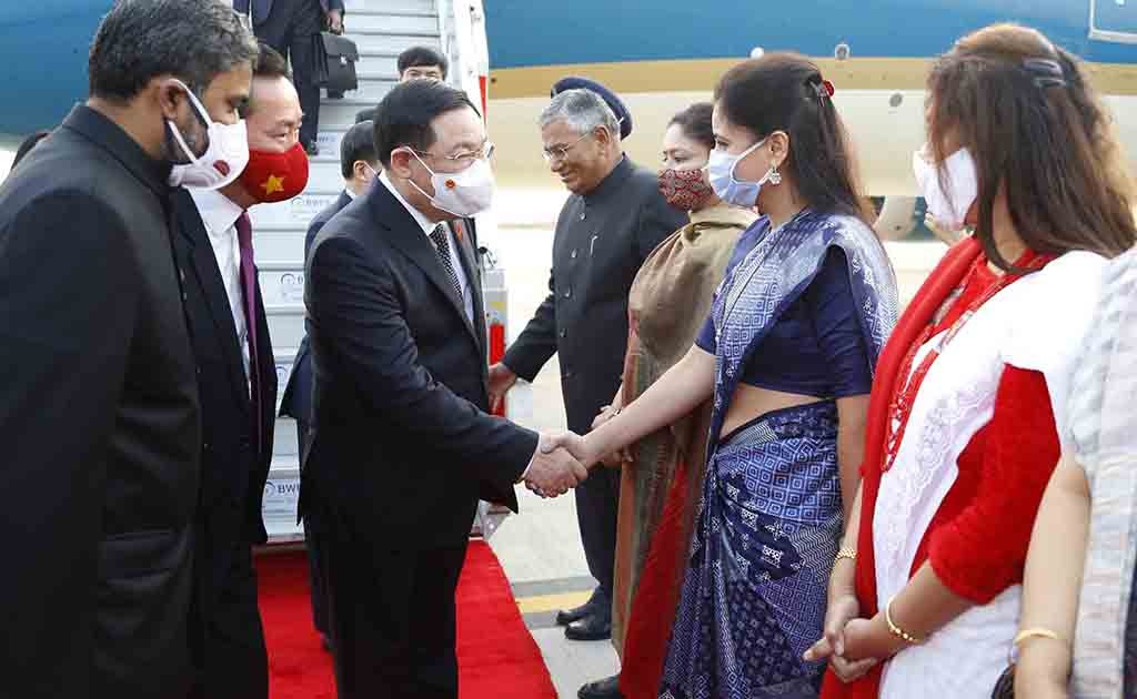 top legislator begins official visit to india