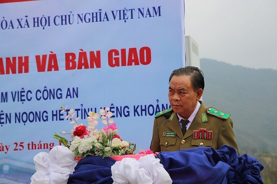 Vietnam Helps Laos Build Village Police Stations