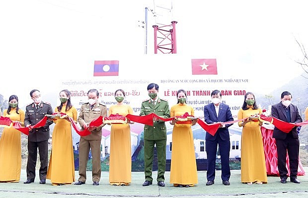 Vietnam Helps Laos Build Village Police Stations