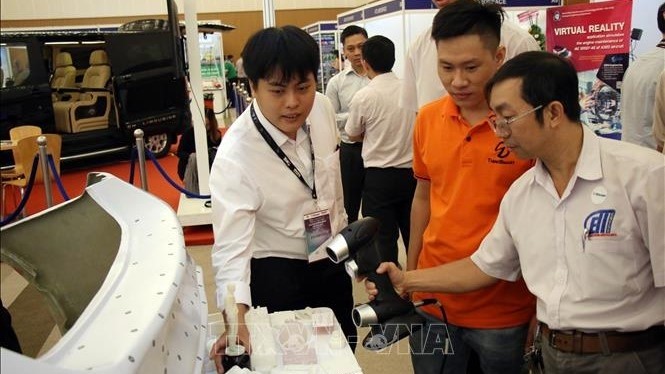 vietnam holds first international aviation expo