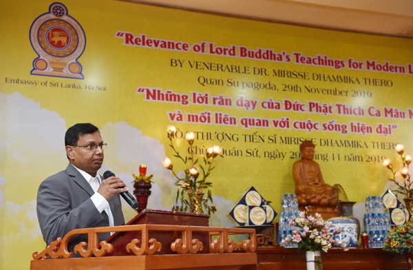 sri lankas leading venerable talks about value of buddhist teachings in modern life in hanoi