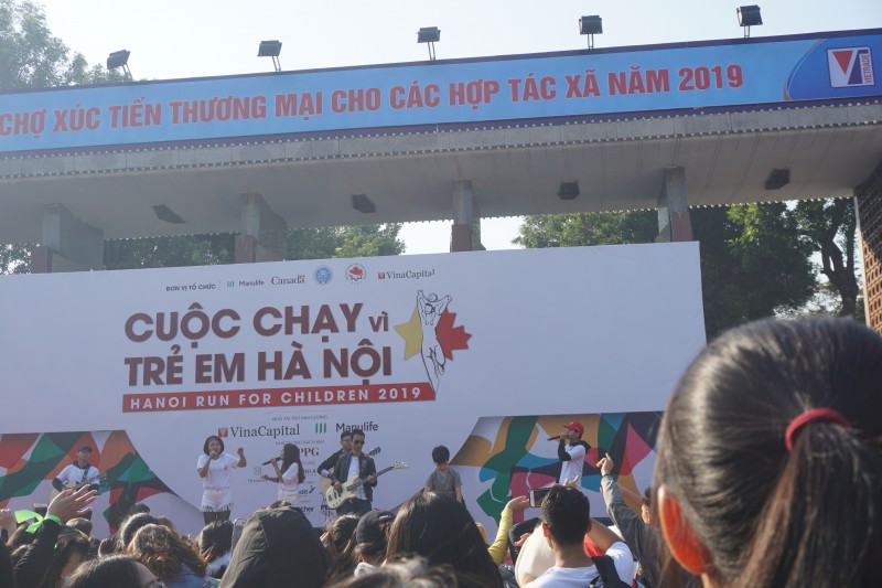 hanoi run for children 2019 raises over vnd 11 billion for