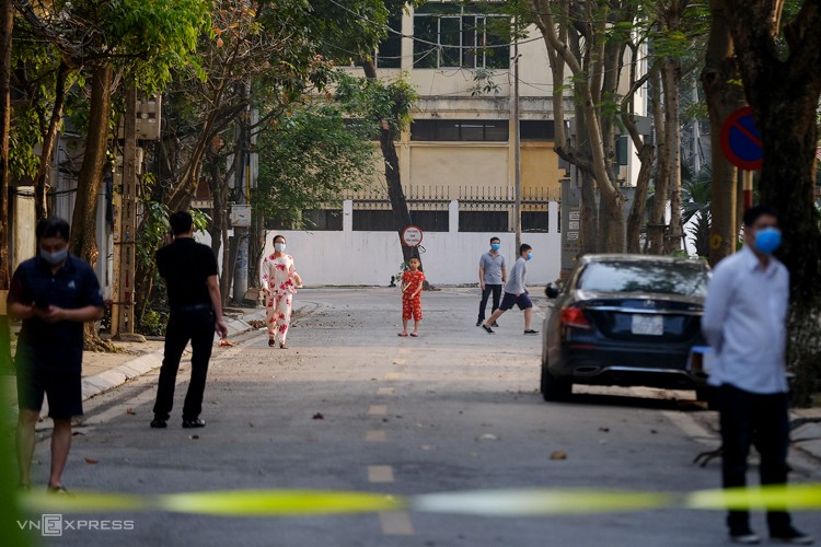 observing people in isolated area after covid 19