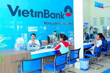 Vietnamese banks raise online saving interest rates to attract customers
