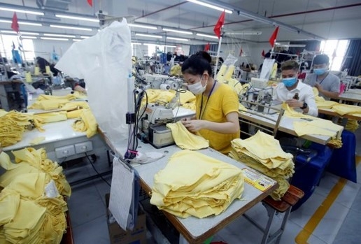 nearly 37600 new firms were established in vietnam in the first 4 months