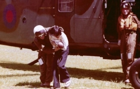 Vietnamese girl reunited with English pilot who saved her life 45 years ago