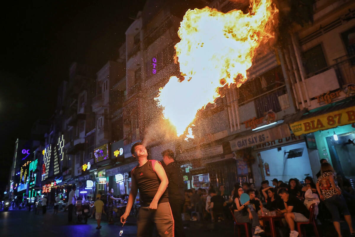 bui vien sai gons backpacker street bustling again