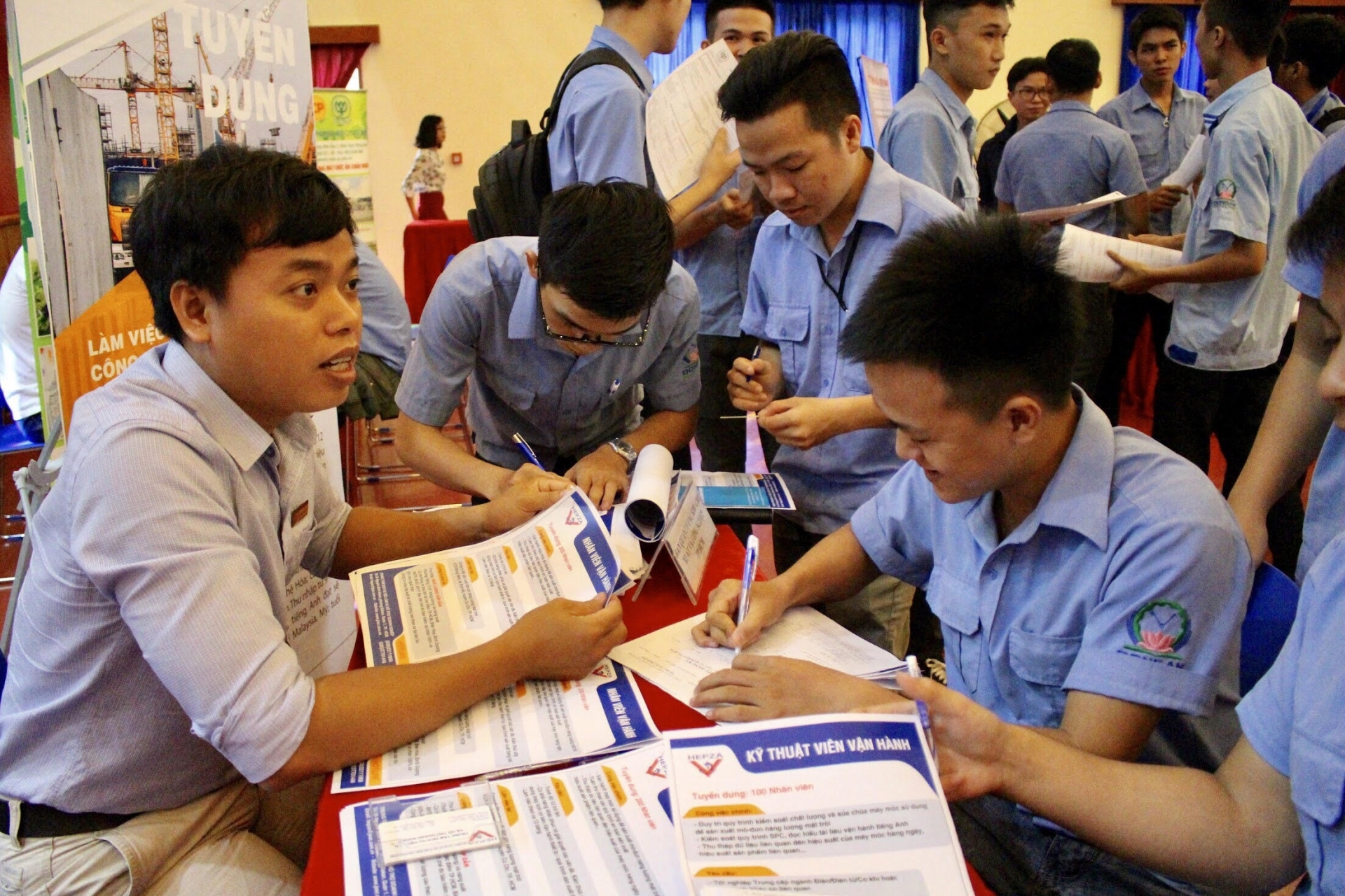 Approximately 540,000 jobs created in Vietnam during the first 6 months