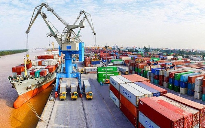 vietnam achieved trade surplus of usd 4 billion in the first six months