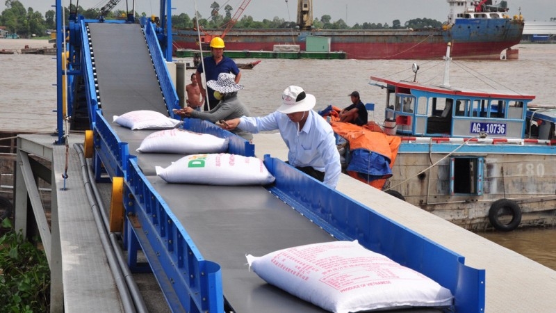 vietnams rice export in 6 months reached nearly 35 million tons up 18