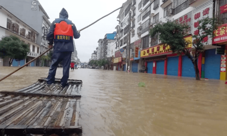 china battles with some of the worst flood in decades