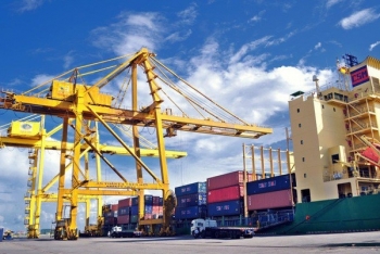 vietnams trade surplus in 7 months reached us 65 billion