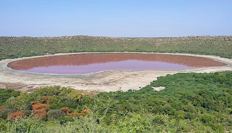 50,000-year-old lake in India suddenly turned pink and scientists can't explain why