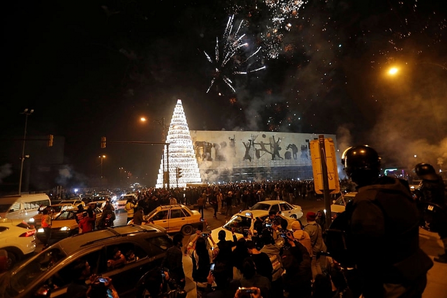 In photos: New Year's Eve around the world with pandemic controlling muting celebrations