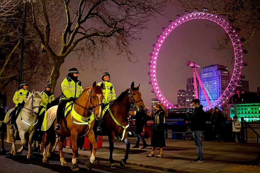 In photos: New Year's Eve around the world with pandemic controlling muting celebrations