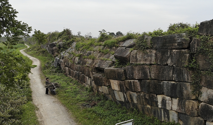Ancient world heritage citadel of Vietnam damaged by natural disasters