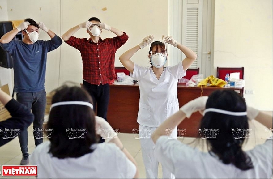 Vietnamese students join battle against Covid 19 pandemic