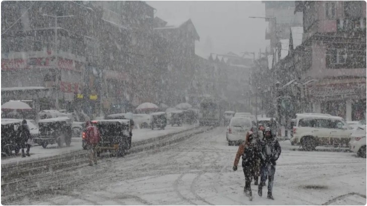 India daily weather forecast latest, February 20: A fresh spell of rainfall and snowfall to sweep Western Himalayan region