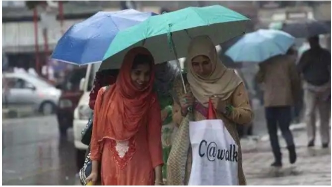 India daily weather forecast latest, February 24: Wet spell to continue and rains lash parts of Kashmir