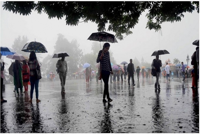 India daily weather forecast latest, March 17: Scattered rain expected over North West and Central India