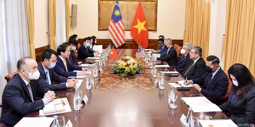 Vietnamese, Malaysia Foreign Ministers Hold Talks In Hanoi