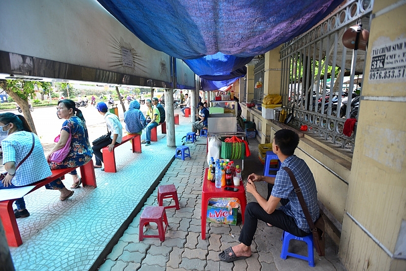 vietnamese people strunggling with record scorching