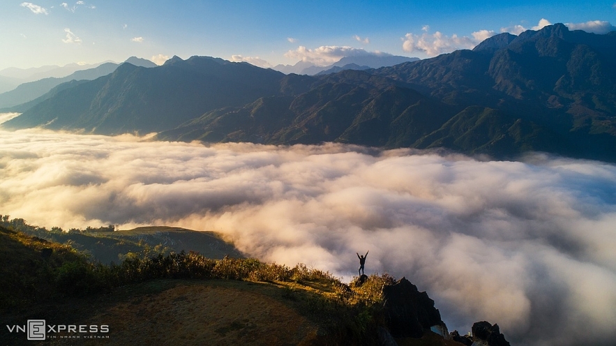 scene of dawn in some areas of vietnam