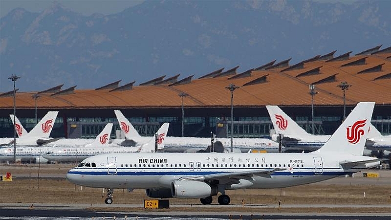 us plans to block flights of chinese airlines while china steps back