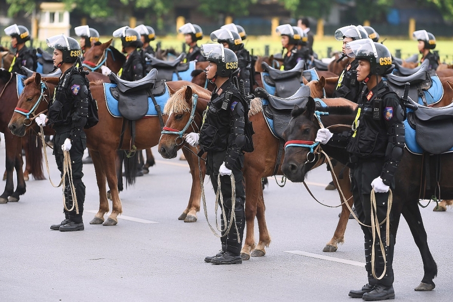vietnams cavalry mobile police force makes debut