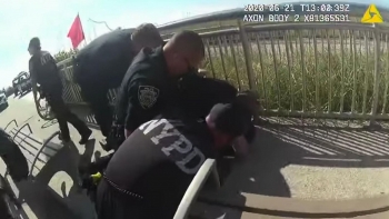 us news today june 22 a new york cop suspended over the use of a disturbing apparent chokehold