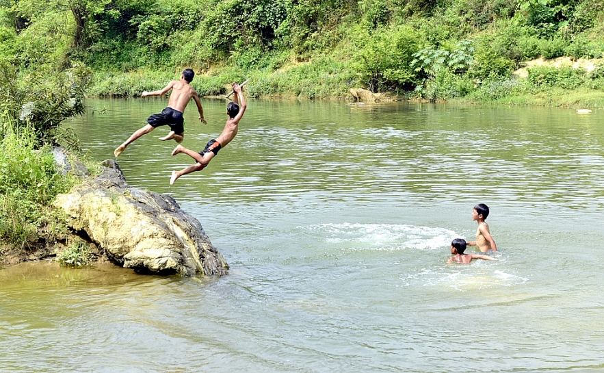 Vietnam looks to tackle child drowning