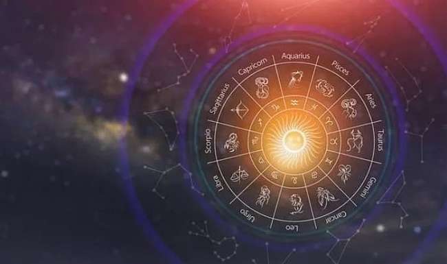 Daily Horoscope July 26: Astrological Prediction for Zodiac Signs with Love, Money, Career and Health