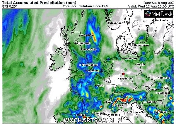 uk and europe weather forecast latest august 10 thunderstorm to battle uk before scorching