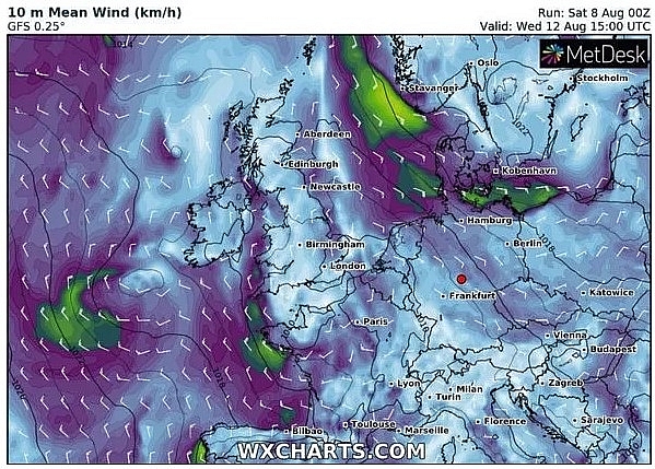 uk and europe weather forecast latest august 10 thunderstorm to battle uk before scorching