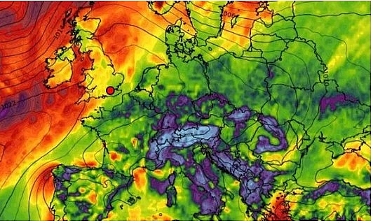 uk and europe weather forecast latest august 13 upgraded warnings for thunderstorm as danger to life to battle uk