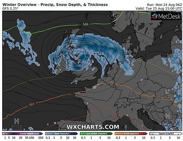 UK and Europe weather forecast latest, August 25: Warnings for Storm Francis to battle UK with 70 mph gusts