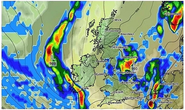 UK and Europe weather forecast latest, September 25: Temperatures drop as gusts bring first frost to slap Britain