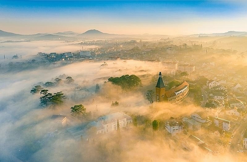 Vietnam jumps to 9th out of top 20 favorite destinations: British prestigious travel magazine