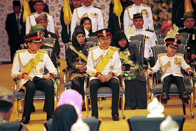 Sultan of Brunei: All things about the four famous children with his second wife