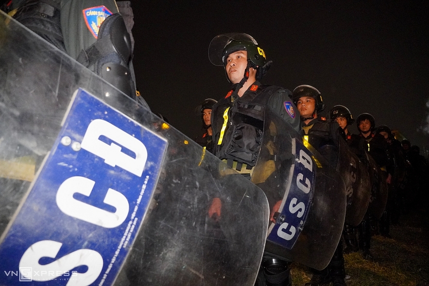 Special police force goes through the 37th ASEAN Summit rehearsal