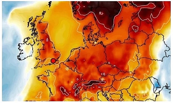 UK and Europe weather forecast latest, November 18: Snow showers by Atlantic blast set to batter Britain