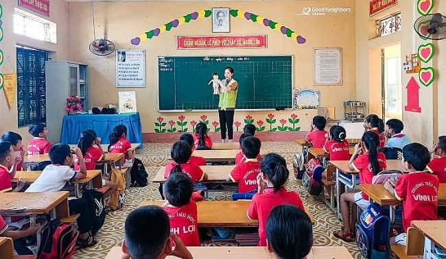 Teaching Youngsters Self-Defense In Tuyen Quang GNI