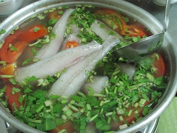 Khoai hotpot, a famous local food dishes in Quang Binh Province