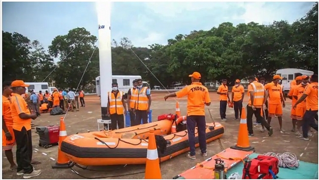 India weather forecast latest, December 4: Red alerts issued for 4 districts of Kerala due to Cyclone Burevi