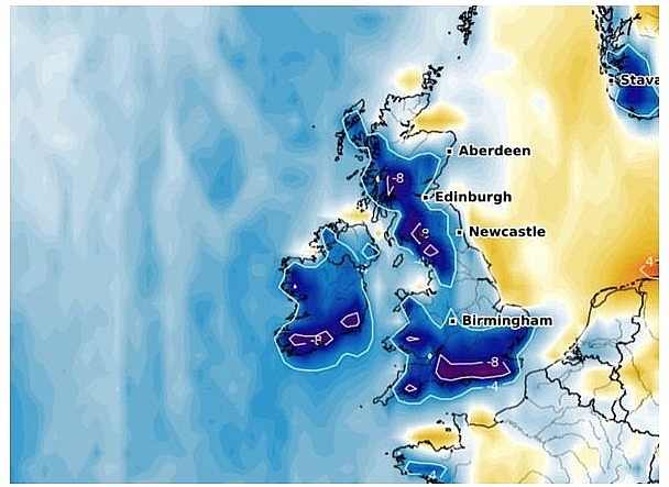 UK and Europe weather forecast latest, December 28: Storm Bella heading to Britain as shown by horrifying weather maps