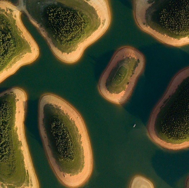 Spectacular Thac Ba Lake Hidden in the Northwestern Wood