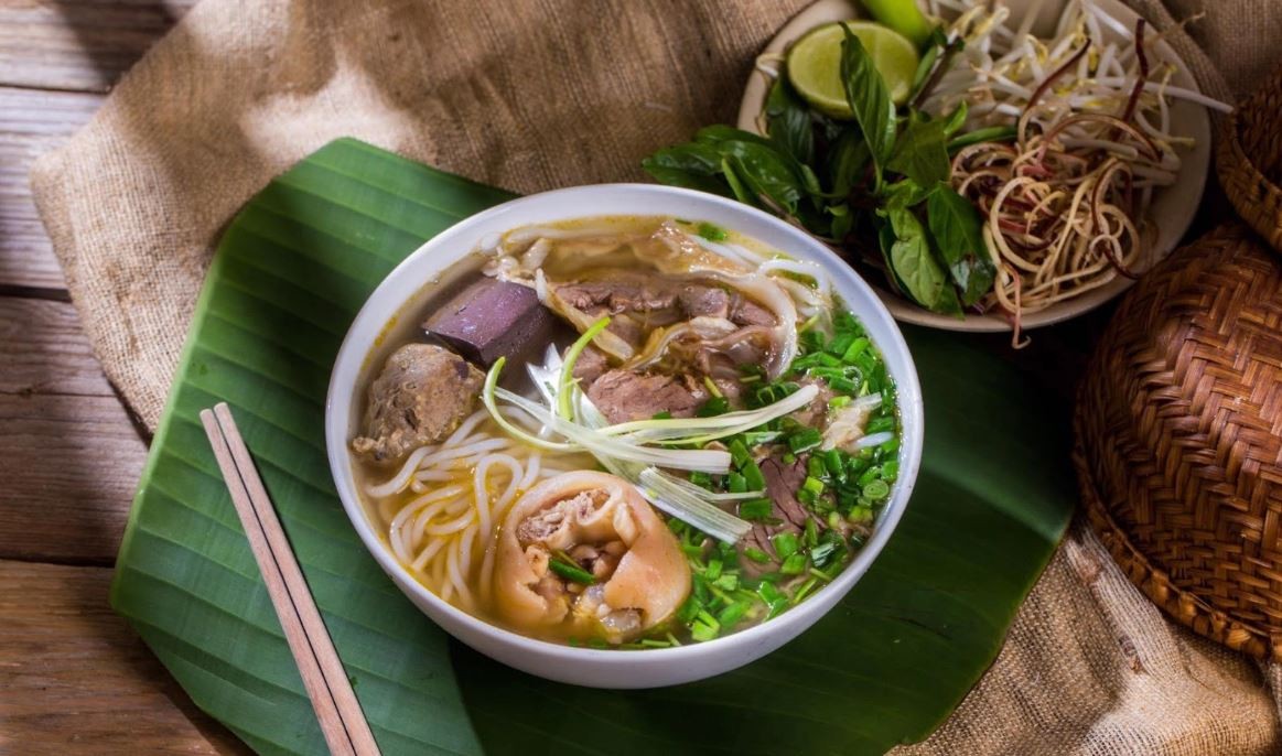 Bun Bo Hue, a special dish of this land. (Photo: Zing News)